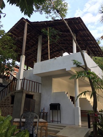 Walawwa Antique Colonial House in Dodanduwa Galle for sale