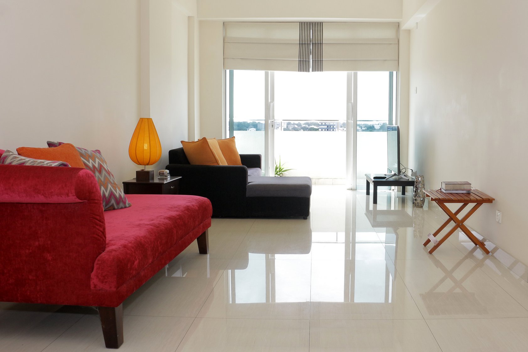 Pristine Apartment in Marine City, Dehiwala: A move-in-ready spacious unit, south to Colombo City for sale!